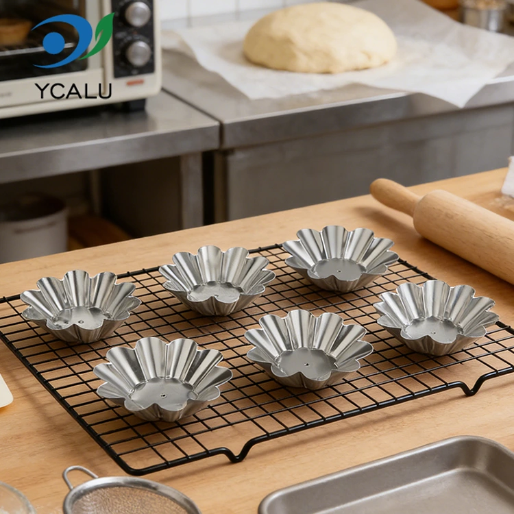 Plateau à tarte aux œufs de chrysanthème jetable, récipients alimentaires en papier d'aluminium argenté